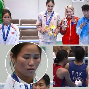 มวยเกาหลีเหนือไร้สปิริต ชาวเน็ตสับเมินจับมือ “น้องโฟกัส“ รับเหรียญหน้าตึง แถมไม่ร่วมเฟรมยินดีผู้ชนะ