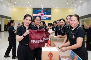 สมาคมแม่บ้านตำรวจ Share Heart ปันน้ำใจ มอบถุงยังชีพช่วยครอบครัวตำรวจประสบภัยน้ำท่วม
