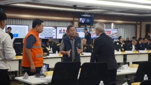 “พล.ท.อดุลย์” เช็กกำลังเหล่าทัพช่วยน้ำท่วม ย้ำพื้นที่นำ–กองทัพเสริม เร่งส่งความช่วยเหลือตรงจุด