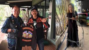 (คลิป)เปิดปมสายไฟช็อต “พี่แดง” เพื่อนสนิท “แอ๊ด คาราบาว” ดับคาร้าน กลางน้ำท่วมปากช่อง “น้าแอ๊ด”สุดเศร้าแต่งเพลงรำลึก
