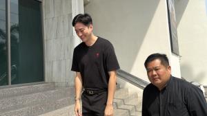 อัยการคดีพิเศษเลื่อนฟังคำสั่งฟ้อง "ภาวุธ-ฟิล์ม" คดีเเชร์ฟอเร็กซ์หรือไม่  5 พ.ย.นี้