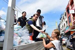 “สุริยะ” สั่งกรมชลฯ ระดมกำลังช่วยประชาชนเต็มที่ พร้อมรับมือฝนตกเพิ่ม