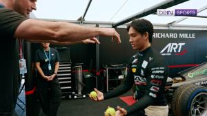 เรื่องราวนอกสนามของ “เติ้น” ทัศนพล อินทรภูวศักดิ์ นักขับ Formula 2 ชาวไทย ใน Off the Grid Origins