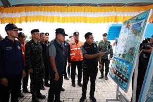 “รมว.กลาโหม” ลงพื้นที่สงขลา ติดตามแผนรับมือน้ำท่วมช่วงปลายปี