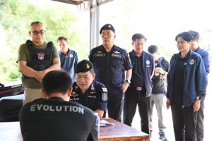 เลขา ป.ป.ส. นำทัพ บุกรวบเครือข่ายยาบ้าเมืองเลย–เชียงคาน ยึดทรัพย์ กว่า 1 ล้านบาท