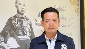 “เสฏฐวุฒิ” โพสต์กลางดึก ฝากถึงกำนัน-ผู้ใหญ่บ้าน อ.บ้านสร้าง หากยังร่วมมือกันทำร้ายตน จะขอใช้สิทธิทางกฎหมาย