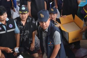 3 รัฐมนตรี ลงพื้นที่ปราจีนบุรี ให้กำลังใจผู้ประสบภัยน้ำท่วม เร่งช่วยเหลือ–เยียวยากว่า 5 หมื่นครัวเรือนส