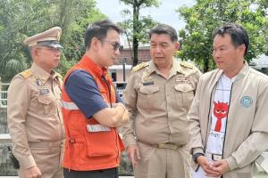 มท.4 ลงพื้นที่ติดตามระบบระบายน้ำเขตเทศบาลนครภูเก็ต เตรียมพร้อมรับมือน้ำท่วมและวางแผนช่วยเหลือประชาชน