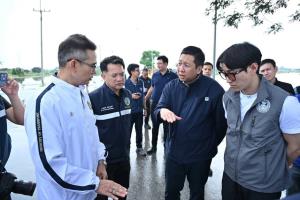 “ภัทรพงศ์"ติดตามโครงการยกระดับถนนเป็นแนวคันกั้นน้ำจากแม่น้ำป่าสัก แก้ไขปัญหาน้ำท่วมนครปฐมอย่างยั่งยืน