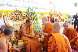 ศิษยานุศิษย์ทั่วสารทิศนับหมื่นร่วมทำบุญอายุวัฒนมงคล 82 ปี “หลวงปู่ศิลา”