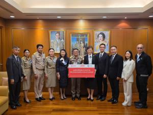 ปูนซีเมนต์นครหลวง x ตัวแทนจำหน่าย หนุนการศึกษาเยาวชนไทย มอบโต๊ะ-เก้าอี้นักเรียน 137 ชุด ให้โรงเรียนบ้านหินตั้ง
