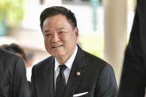 “อนุทิน” บอก “หิวๆ” หลังสื่อถาม กินอาหารอินเดีย กับ “ธรรมนัส” ปัดตอบดึงร่วมรัฐบาล-ขอเสียงหนุนซักฟอก