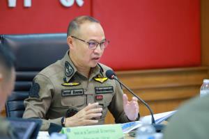 “พล.ต.ท.ไตรรงค์” กำชับตำรวจภาค 9 ปรับแผนรับภัยคุกคาม ยกระดับ Safety Zone 3 จังหวัดชายแดนใต้-4 อำเภอสงขลา