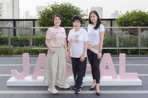 ยัสปาล ดึง “เบเบ้ ธันย์ชนก” ชวนสาวๆ ดูแลตัวเอง