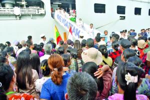ยังไม่ถึงบ้าน! ญาติเผยชาวยะไข่กว่า 400 คน ถูกกองทัพพม่าคุมตัวในย่างกุ้ง หลังกลับจากมาเลเซีย