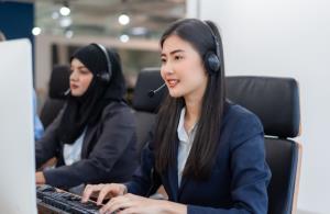 Outsource Contact Center เหมาะกับธุรกิจแบบไหน? พร้อมวิธีเลือกบริษัท Outsource Call Center ให้ตอบโจทย์