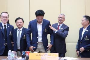 “บิว” เข้ารับเสื้อสามารถ โอลิมปิคไทยมอบเชิดชูผลงาน เจ้าตัวเตรียมลงวิ่งศึกประเทศไทย 31 ต.ค.นี้