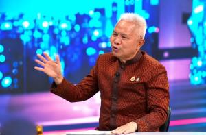 “โสภณ” เคลียร์ถูกกล่าวหาเป็นสาขาทำเนียบ ยื้ออภิปราย ชี้ วิปอยู่ดีๆ เพิ่มเวลาซักฟอกกะทันหัน กระทบความน่าเชื่อถือ-ขรก.ลำบาก