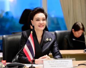 “ศุภจี” สั่งพาณิชย์ลุยดันส่งออกข้าวไทย 9 เดือนแรกแตะ 4.99 ล้านตัน มูลค่าเฉียด 1 แสนล้าน! ตลาดฟิลิปปินส์–มาเลเซีย โตแรงเท่าตัว